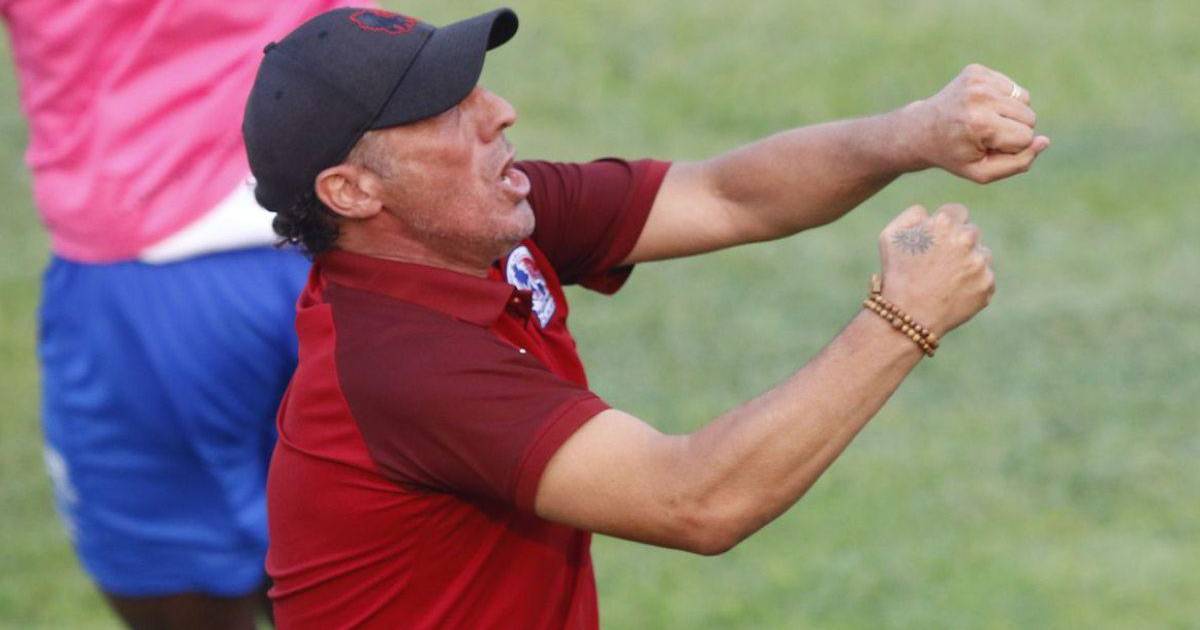 Pedro Truglio speaks after another title and announces signings with Olimpia