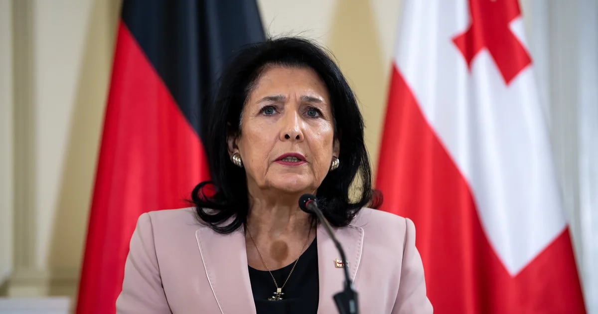 The United States warned that it would reevaluate its relationship with Georgia if the controversial “Russian law” was implemented