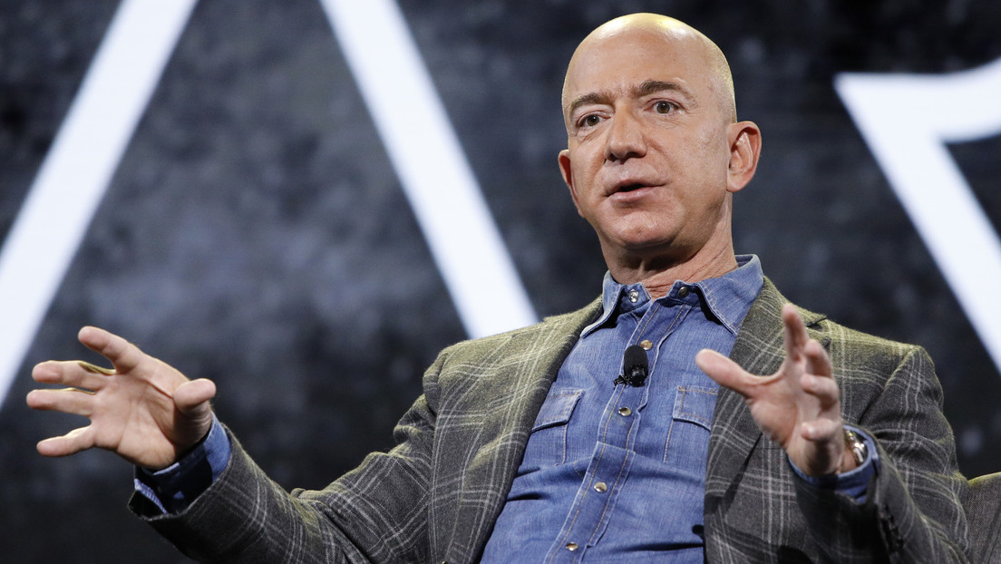 Jeff Bezos sets a date for his departure from Amazon as CEO