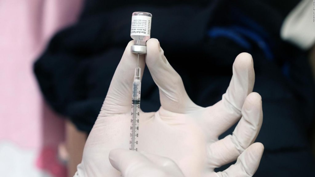 A woman in Italy accidentally receives 6 doses of the COVID-19 vaccine