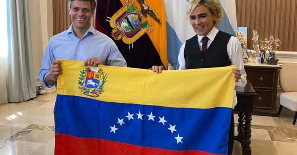 Leopoldo Lopez met with the mayor of Guayaquil before Laso's inauguration as President of Ecuador