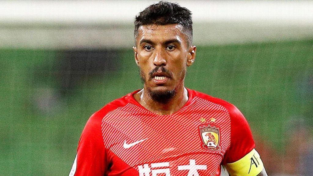 Paulinho leaves Guangzhou because he is unable to enter China