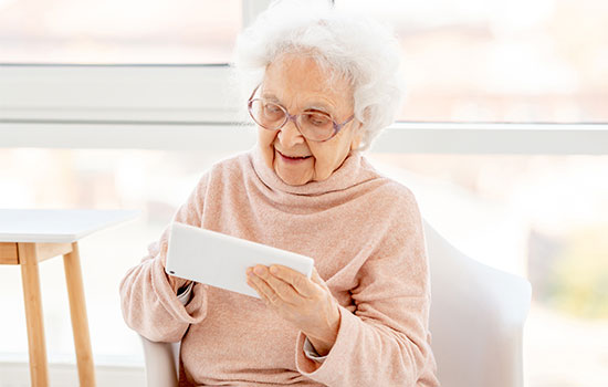 Digital technologies in the aging area