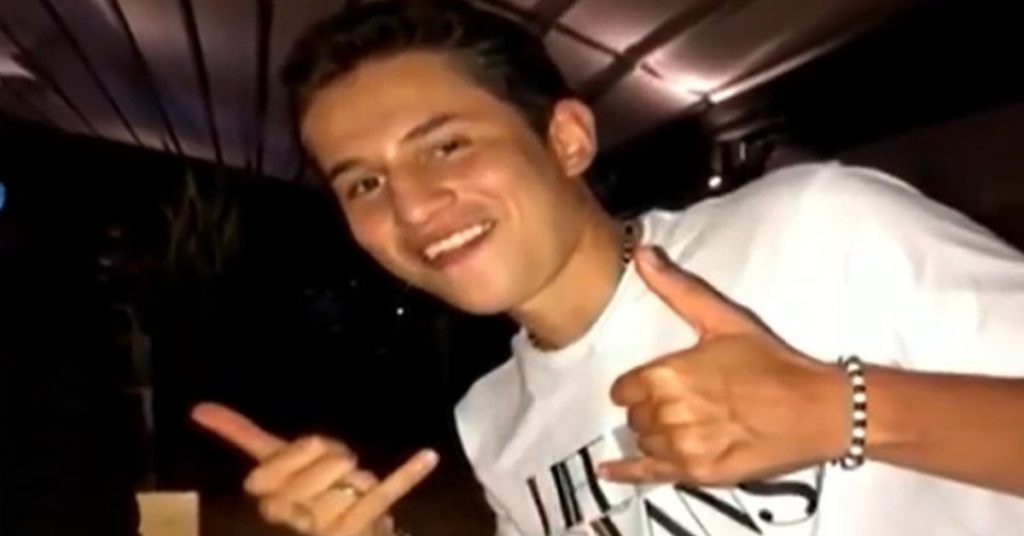A young man from Medellin went to the United States to be vaccinated and went missing at the Miami airport