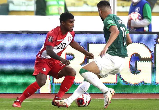 His first time: This was Ozlimj Moura's first match with Peru against Bolivia in La Paz - with video