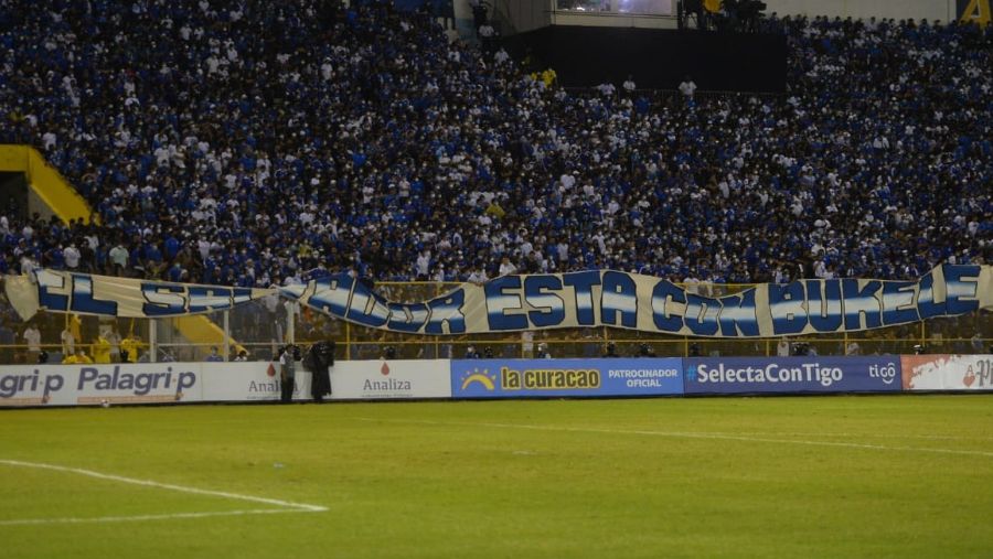 Fans of El Salvador president will carry FIFA penalty for Selecta