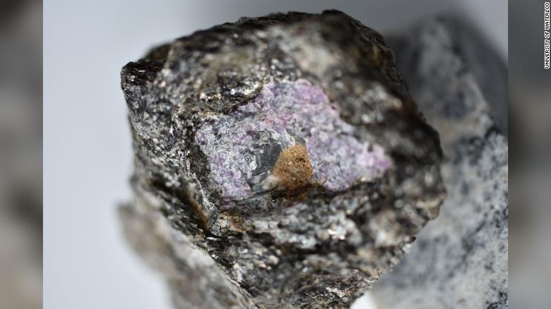 Scientists discover traces of ancient life in a 2.5 billion-year-old sapphire