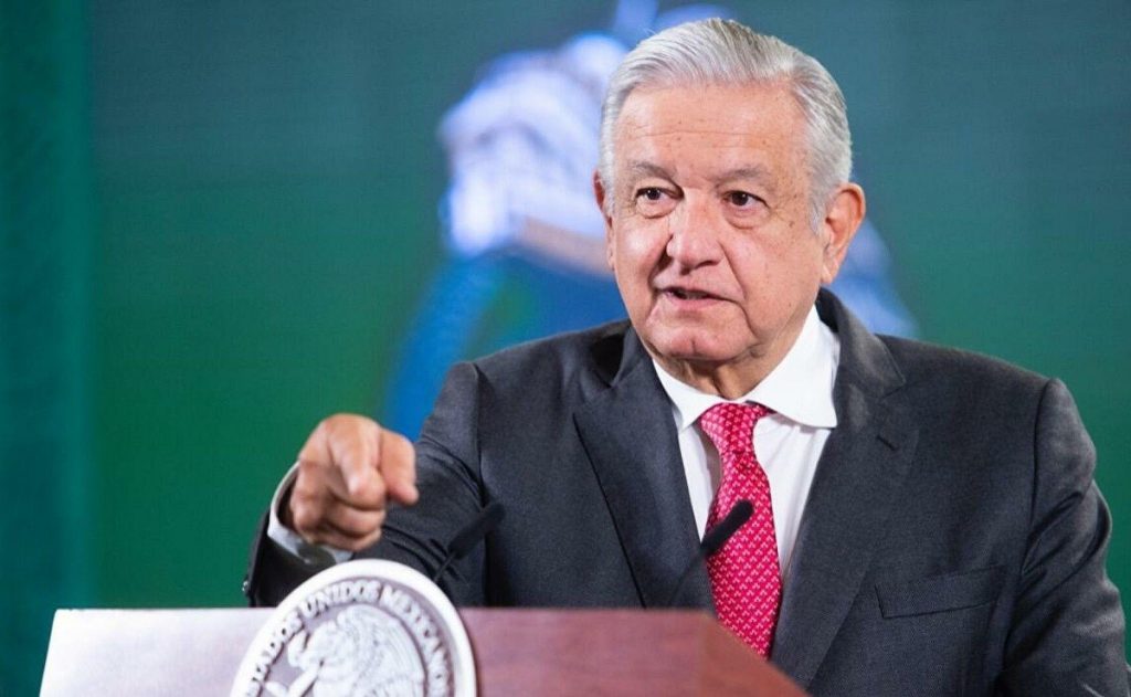 Andrés Manuel López Obrador (AMLO) congratulated Checo and Canelo on their achievements