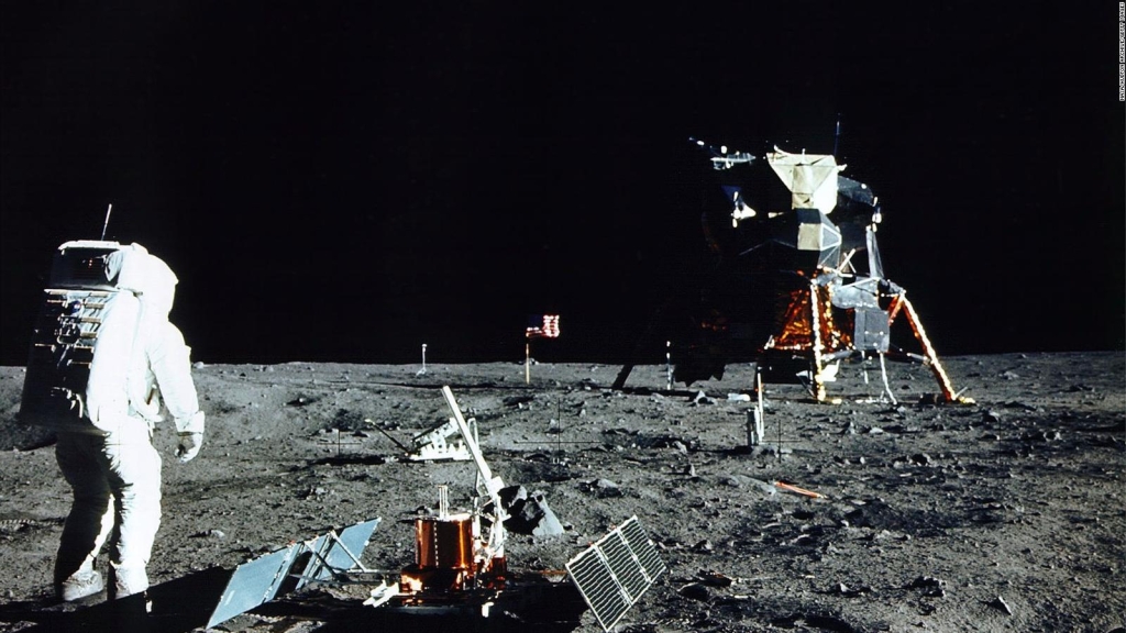 NASA postpones a manned mission to the moon until 2025