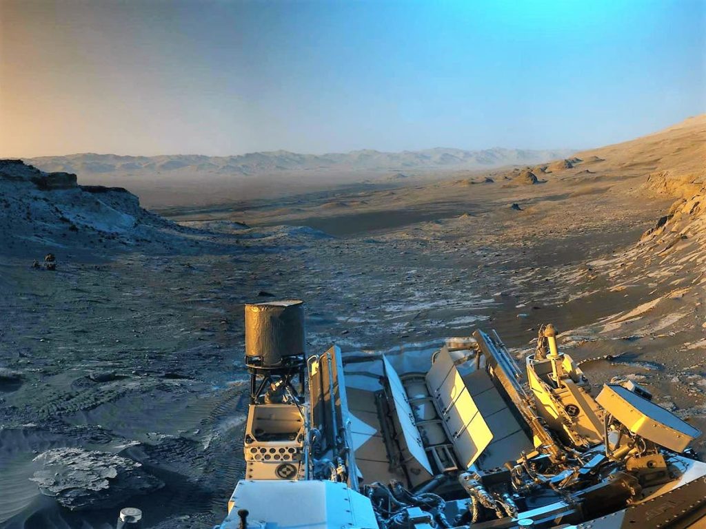 The Curiosity rover on Mars takes an exceptional and impressive panorama of Mars