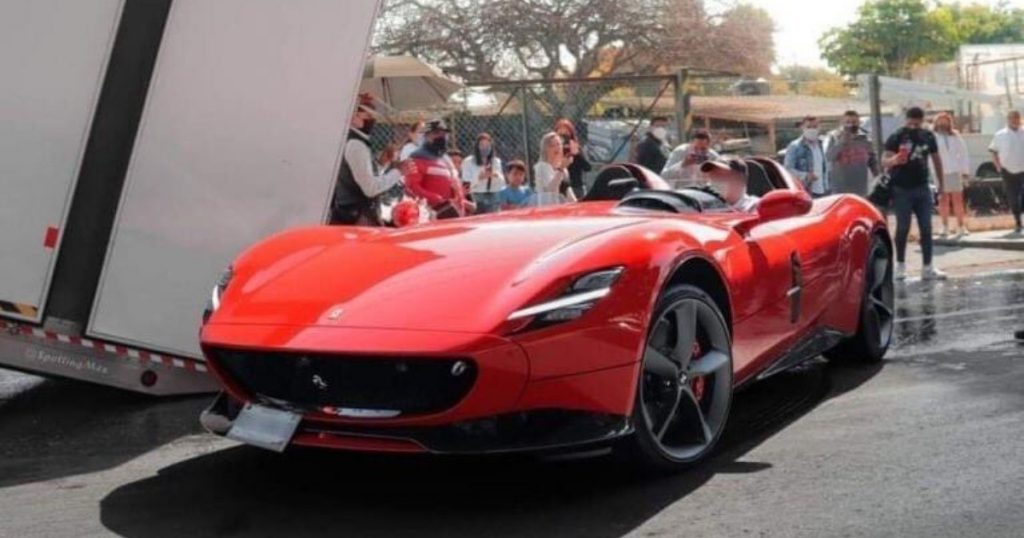 They take Ferrari in a trailer to Morelos so they don't pay more than 1 million pesos of possession at CDMX |  News from Mexico