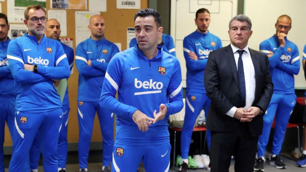 Xavi makes Barcelona wake up early and imposes a new discipline in his first training