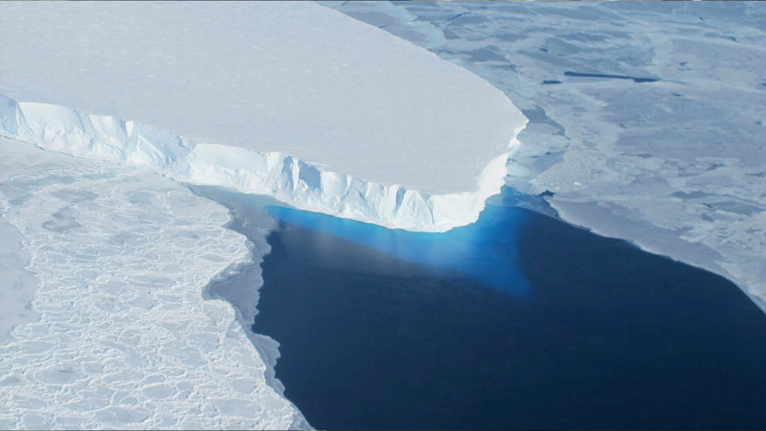 The glacier's last remaining ice shelf may collapse 