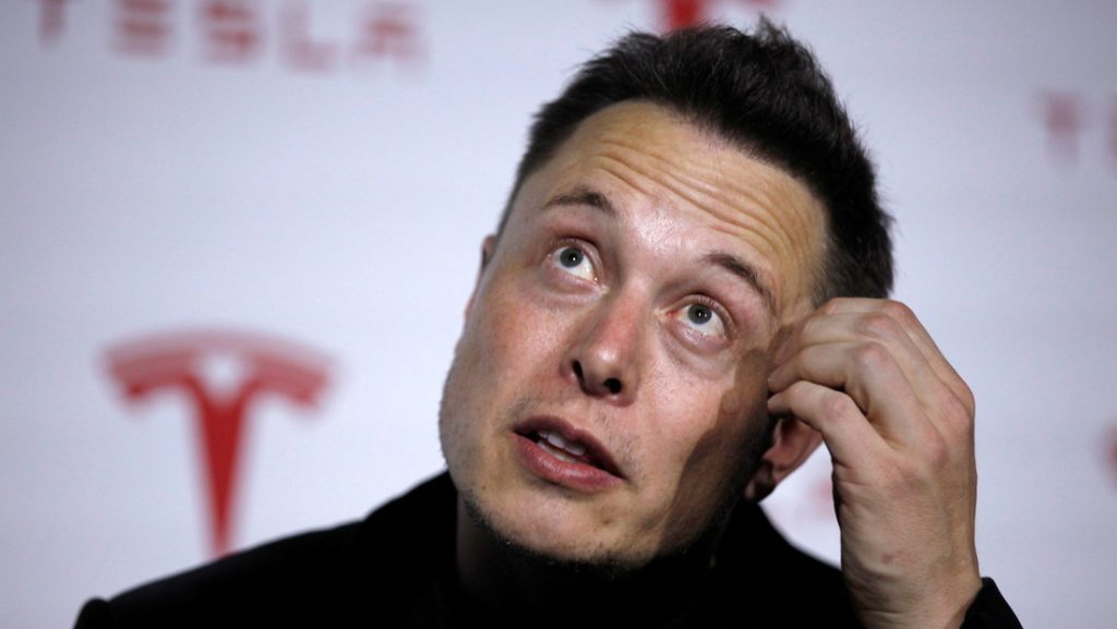 Elon Musk vende su última mansión y se queda sin casa en propiedad