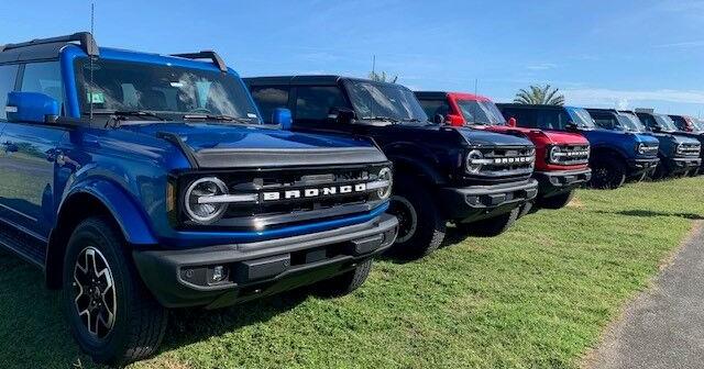 Ford launches the new Bronco |  cars
