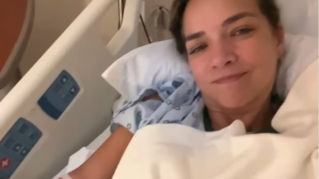 Adamari López hospitalized with COVID-19 - NBC Los Angeles