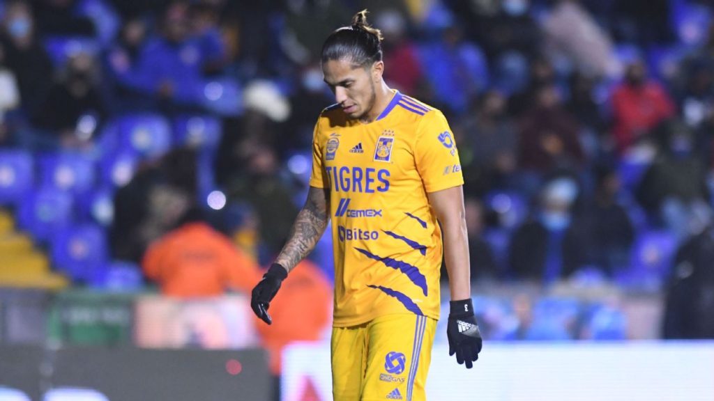Carlos Salcedo says goodbye to Tigres with an own goal and defeat against Puebla