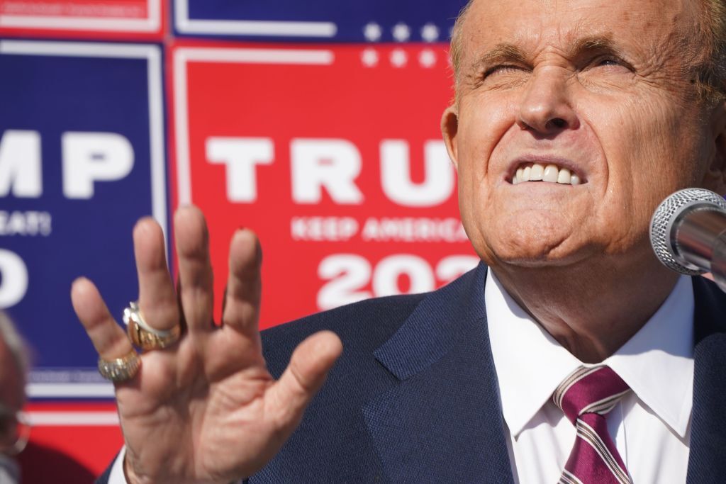Rudy Giuliani leads false voter campaign in seven states where Trump failed Univision News Politics