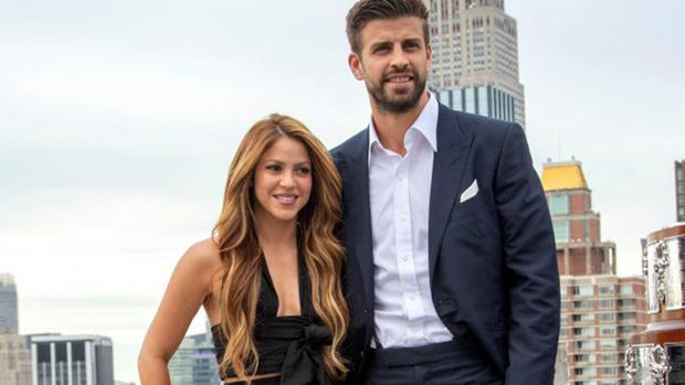 The captain of FC Barcelona and the Colombian singer have two children.  (Photo: AFP)