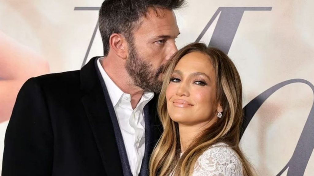"It melted my heart": Jennifer Lopez shows off Ben Affleck's Valentine's Day gift