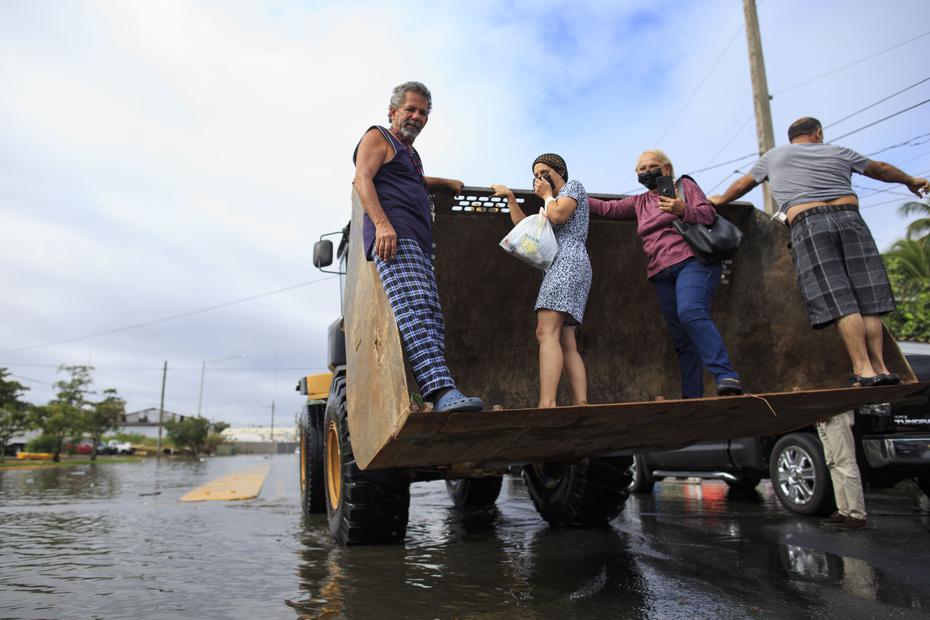 Residents of the Juana Matos community in Cataño have been affected by the floods.