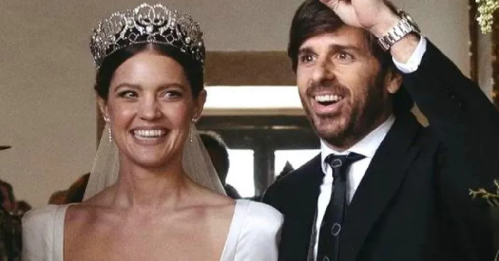 The "almost real" wedding of the Marquis of Cuba and the ex-daughter of Carolina de Monaco: the European group of planes and the party in a castle