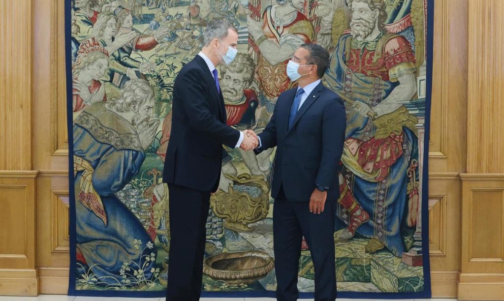 Pedro Pierlois receives Philip VI during his visit to Spain