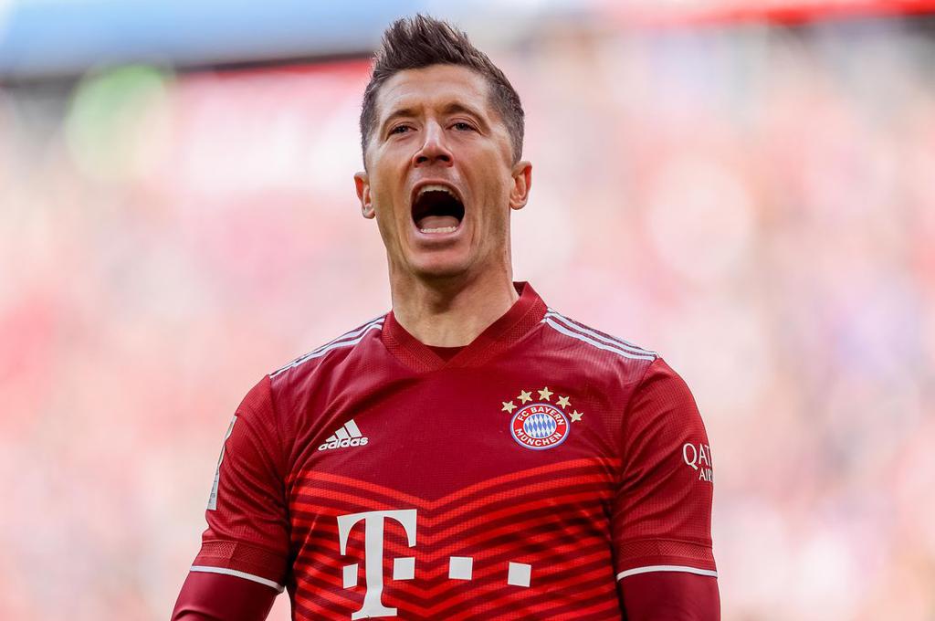 Bayern Munich have responded to rumors that Lewandowski is being taken for granted at Barcelona