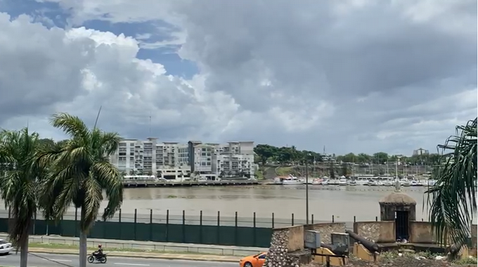 El yate Flying Fox ya no está en el Puerto Don Diego