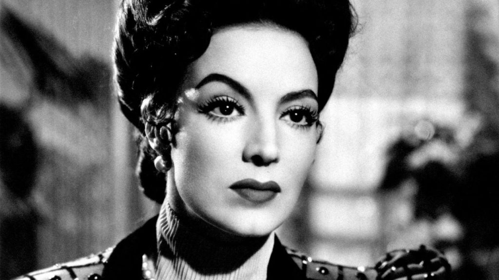 The granddaughter of Maria Felix causes a stir in the networks;  They uploaded a photo that they claim looks identical to 'La Doña'.