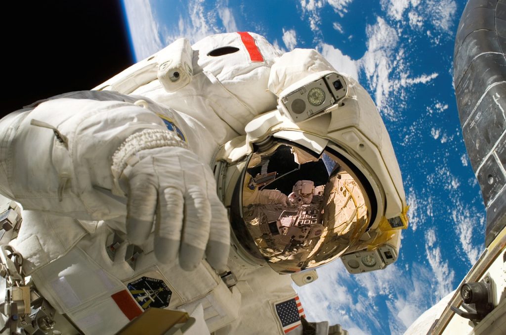 NASA cancels spacewalk due to astronaut helmet leak