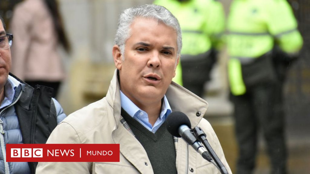 Ivan Duque: Court orders house arrest for Colombian president for contempt