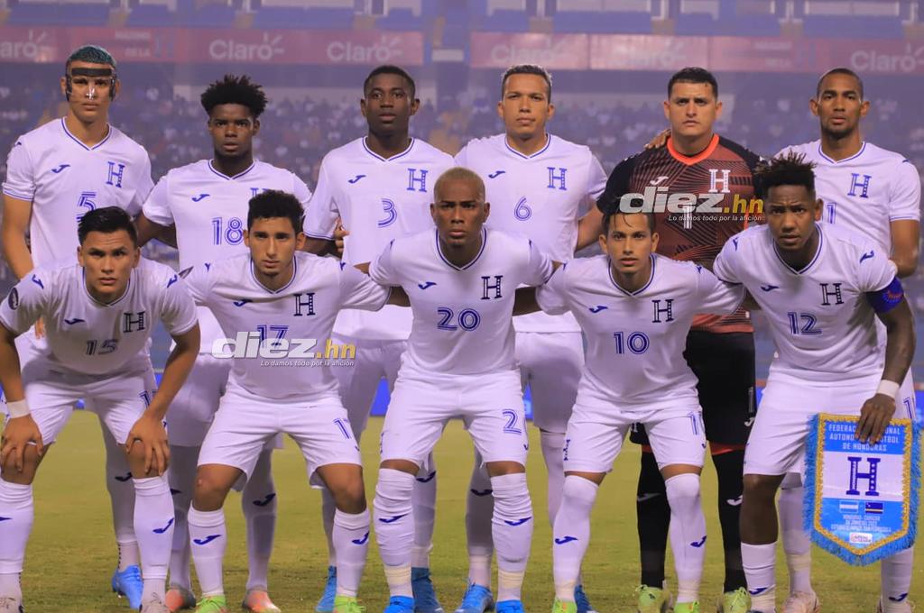 What does Honduras need to qualify for the 2023 Gold Cup after losing to Curaçao at the Olympics?