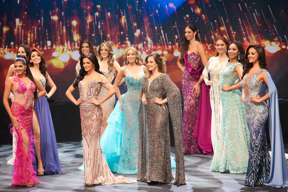 In the festive dress competition, the most welcomed candidates were: Arecibo, Bayamón, Carolina, Toa Baja, Humacao, Lares, Luquillo, Orocovis and Ponce.
