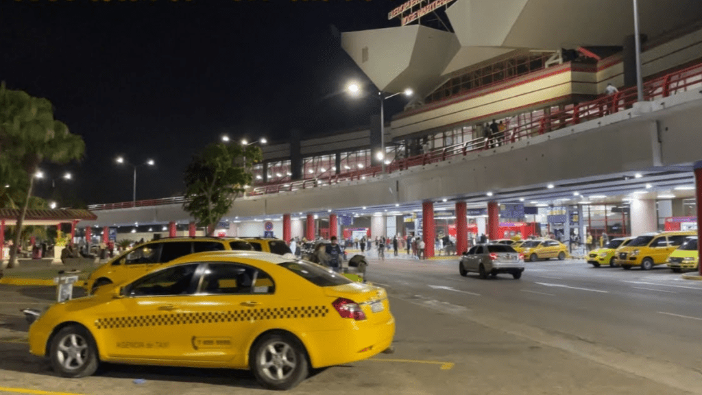 Havana drivers warn of burglaries near Jose Martí Airport