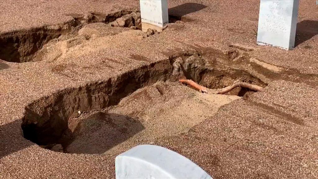 Why are graves in this Texas military cemetery sinking?