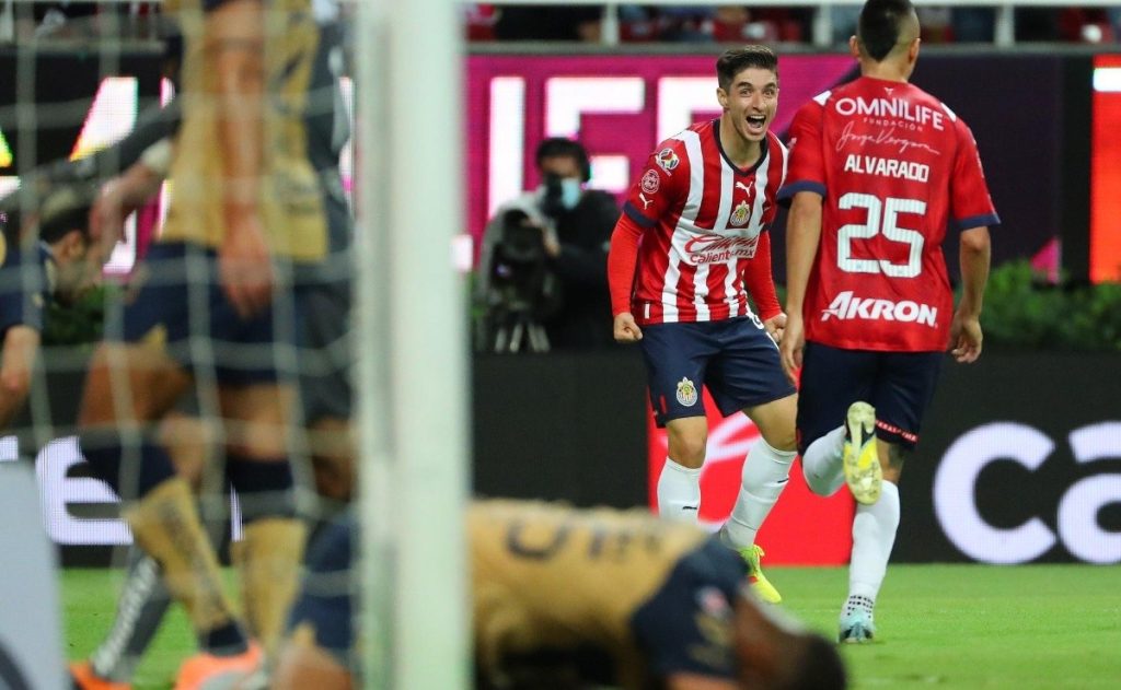 Tournament goal!  Even Liga MX is crazy about the genius of Chivas and the person everyone is talking about