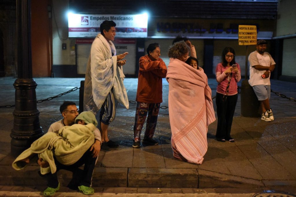 A new 6.8-magnitude earthquake hits Mexico, killing at least two people