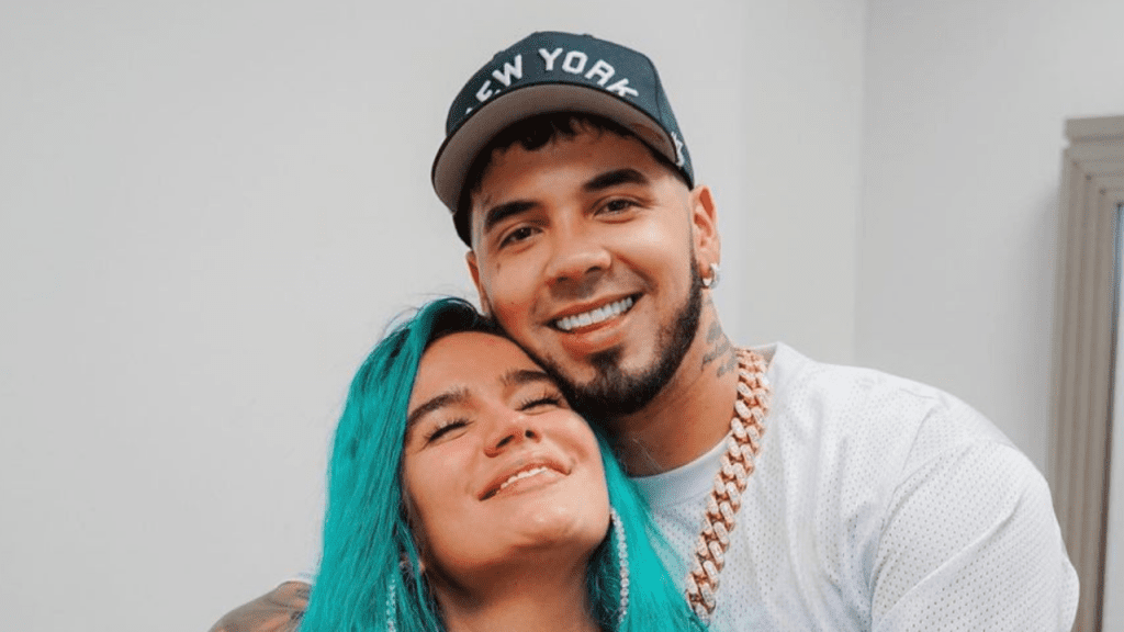 Discover the special guide to the reconciliation between Karol G and Anuel AA