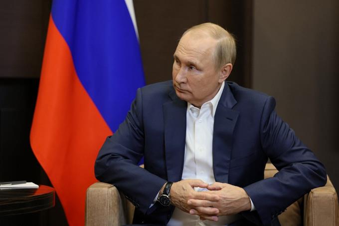 Putin dice que Europa debe tratar a Rusia "con respeto"