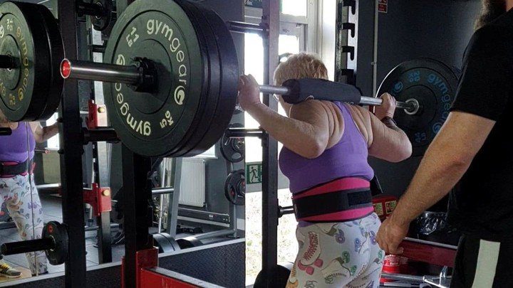 Dee Hodgson started lifting weights and her body changed.
