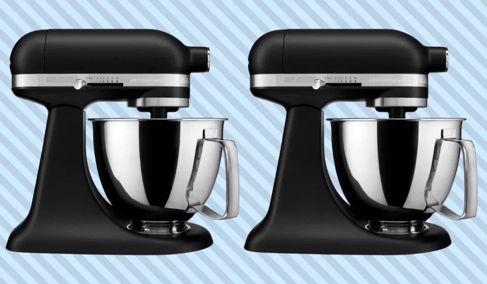 Amazing sale alert!  Get the KitchenAid mixer for $120 this rush day
