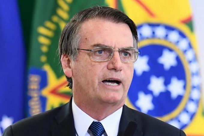 Bolsonaro dice extrañar lo ocurrido en escrutinio de elecciones en Brasil