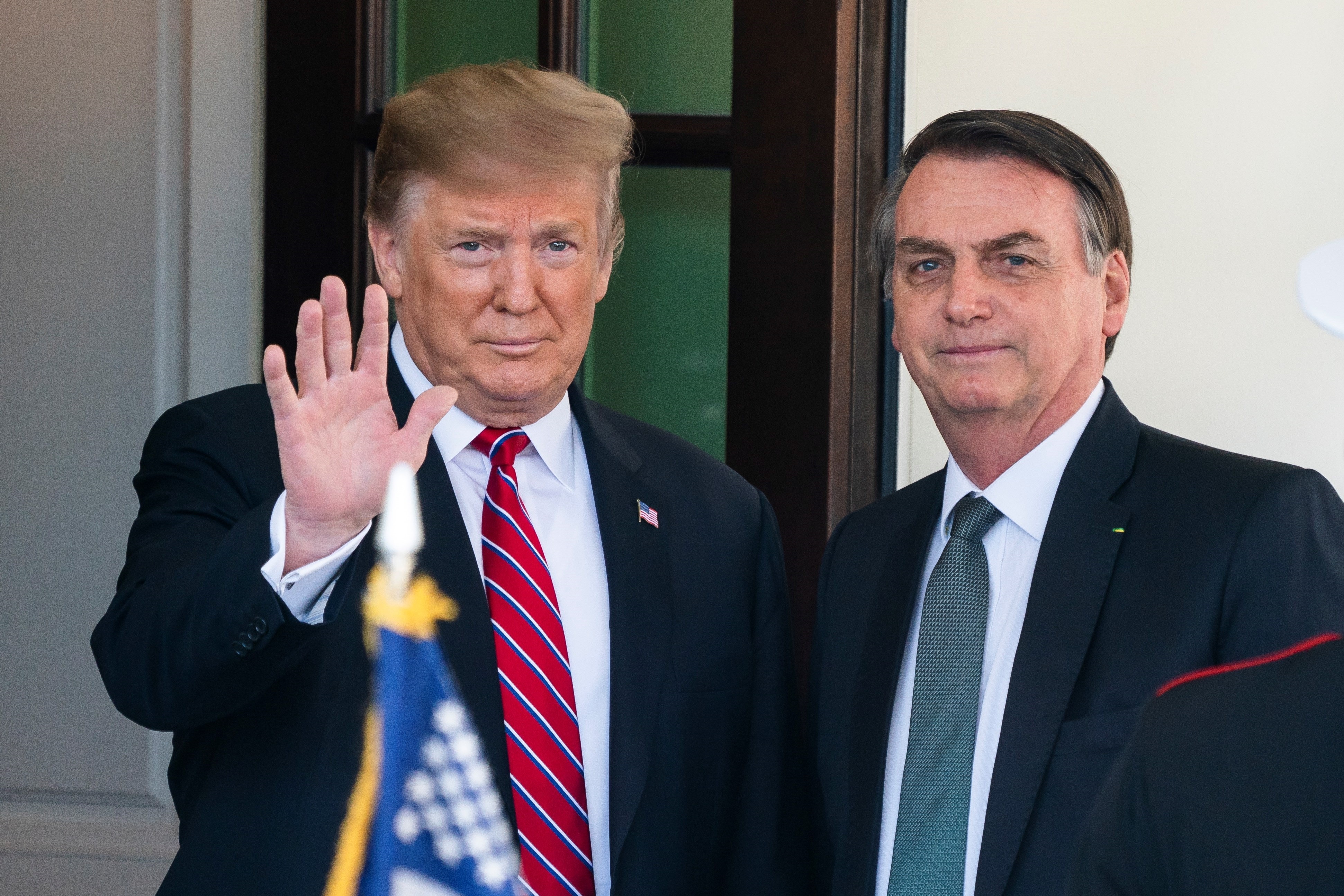Pictured are former US President Donald Trump (L) and Brazilian President Jair Bolsonaro (D).  EFE/Jim Lo Scalzo/File
