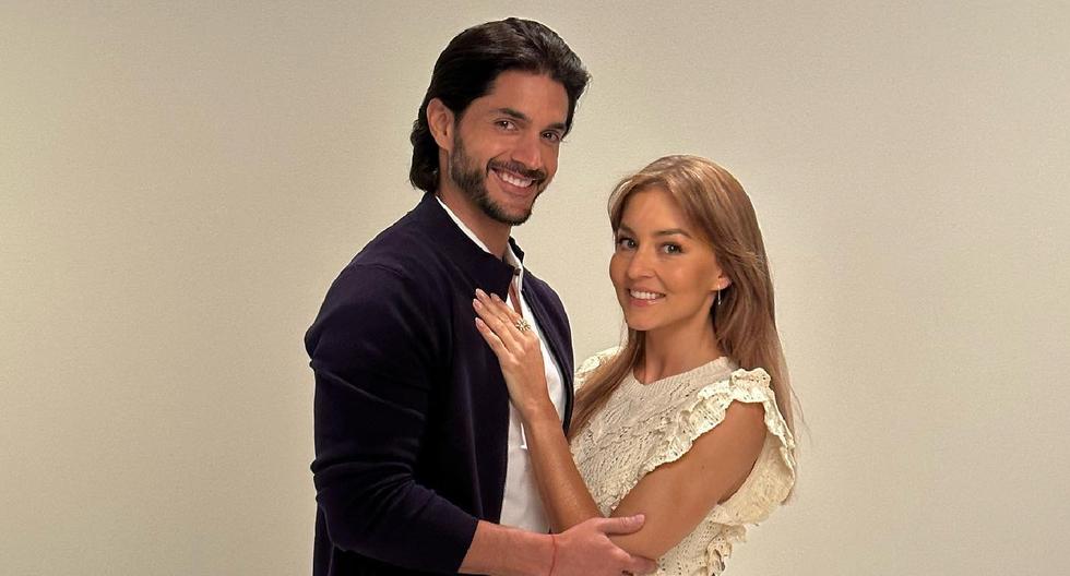 Unconquerable Love: First Images of Angelique Boyer and Danilo Carrera as Heroes |  Televisa Univision Telenovela |  nndaml |  fame