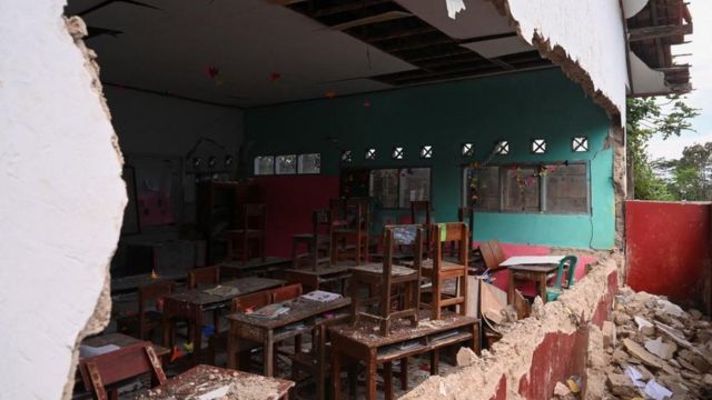 Damaged school in Cianjur.