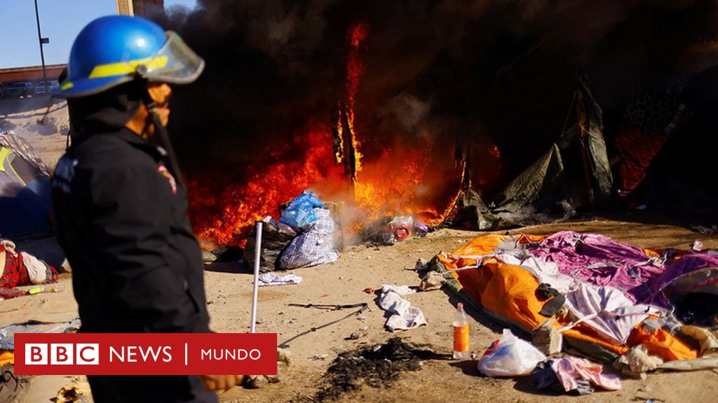 They evacuated a makeshift camp in Ciudad Juárez where Venezuelan migrants had been waiting for more than a month to cross into the United States.