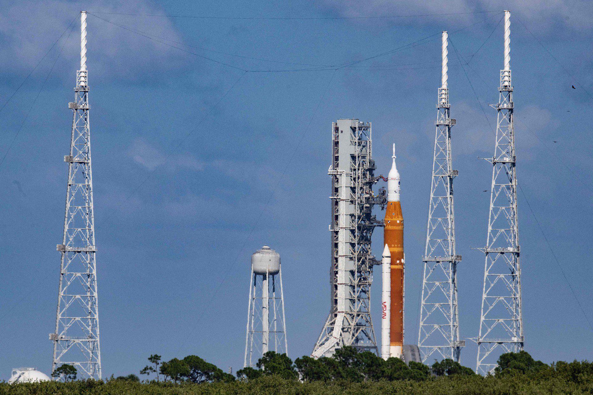 NASA has canceled the scheduled September 27 launch of the Artemis 1 rocket due to Hurricane Ian, which is expected to gain strength as it approaches Florida.