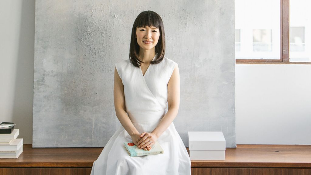 Marie Kondo puts you on "Kurashi" divan to open your mind (your house is less than it)