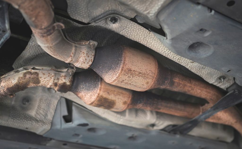 4 Signs That Your Car's Catalytic Converter Is No Longer Working